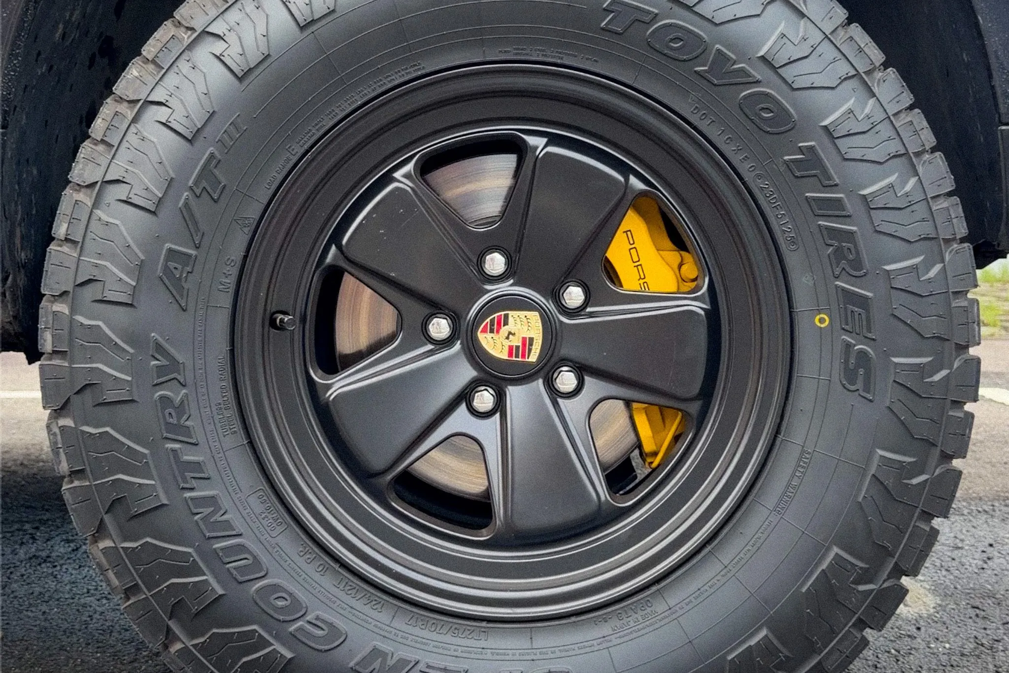 17" Fuchs-style wheel, matte black