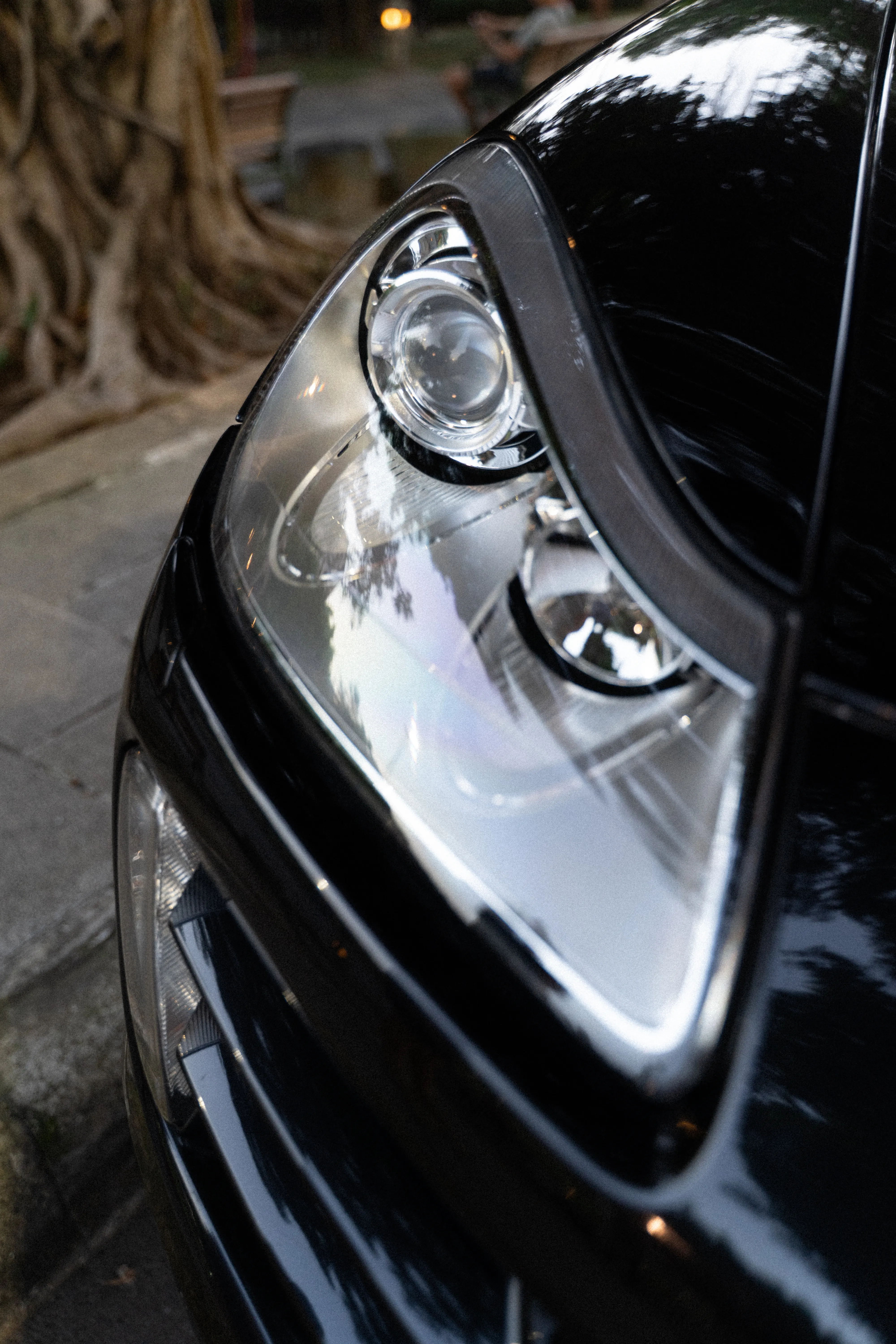 Refreshed Bi-Xenon headlight